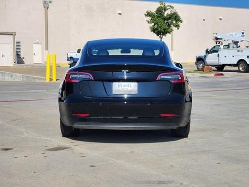 2022 Tesla Model 3 Base