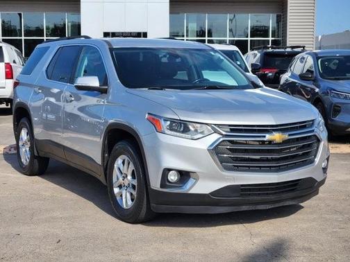 2021 Chevrolet Traverse LT Leather