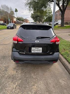 2020 Nissan Kicks SR