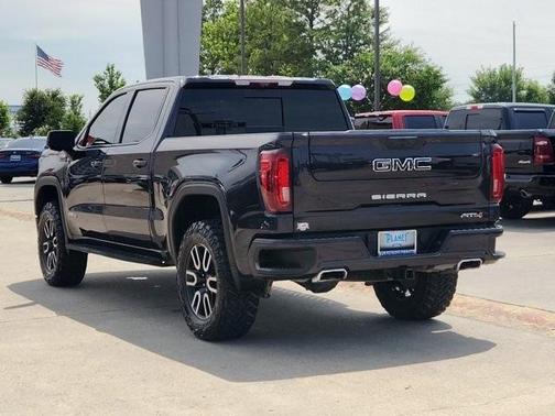2022 GMC Sierra 1500 AT4