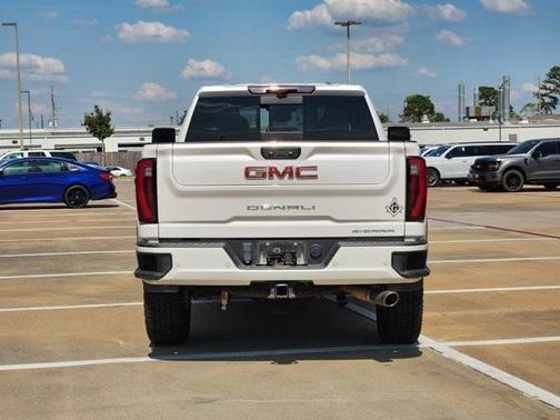 2024 GMC Sierra 2500 Denali