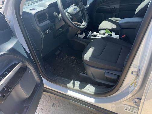 White Metallic 2025 Ford Maverick XL