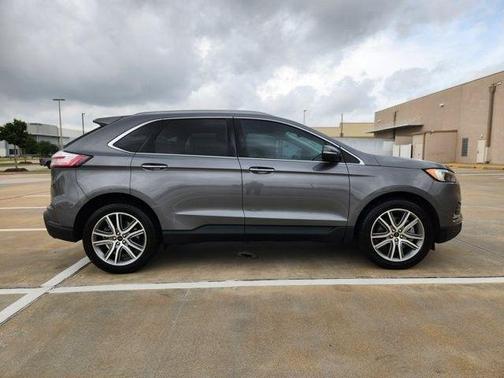 Gray Metallic 2023 Ford Edge Titanium
