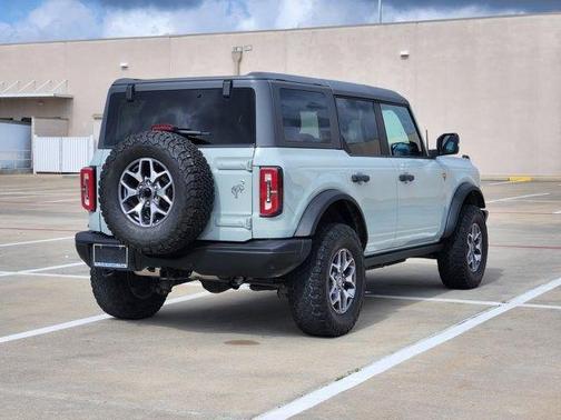 Cactus Green / Gray 2023 Ford Bronco Badlands