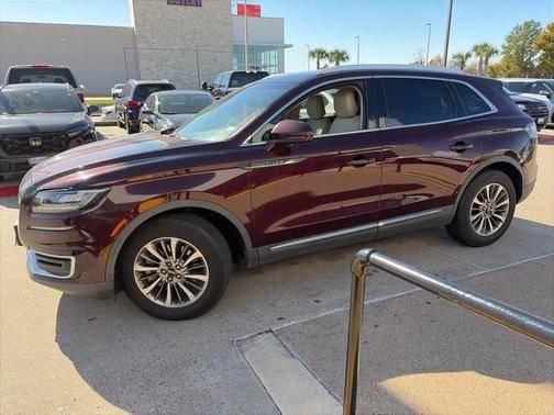 2020 Lincoln Nautilus Standard