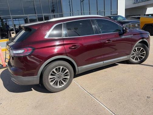 2020 Lincoln Nautilus Standard