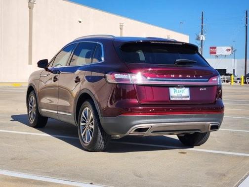 2020 Lincoln Nautilus Standard