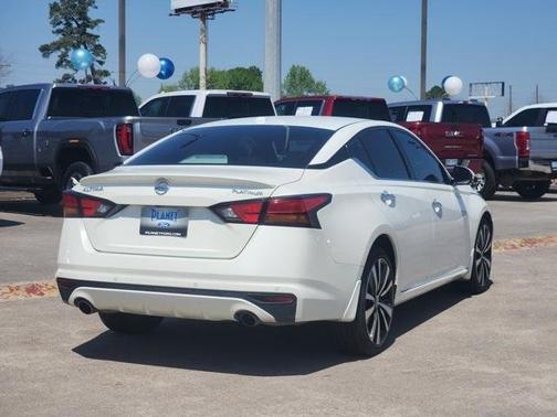 2022 Nissan Altima 2.5 Platinum