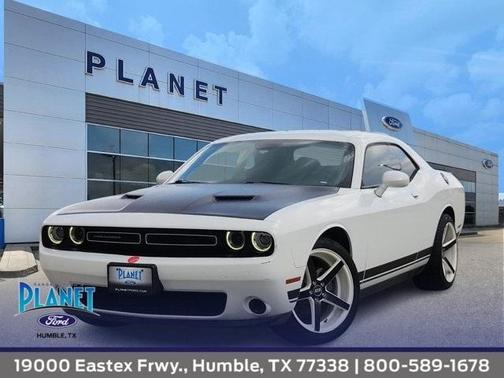 2017 Dodge Challenger SXT