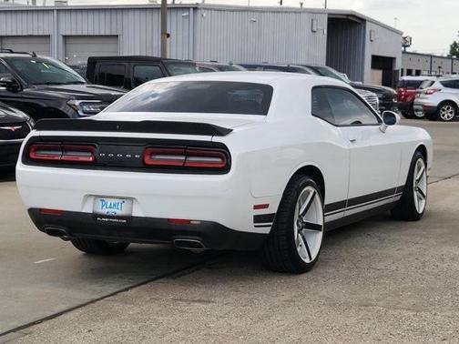 2017 Dodge Challenger SXT