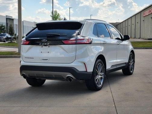 2021 Ford Edge Titanium