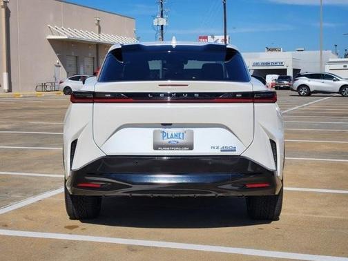 2024 Lexus RZ 450e Premium