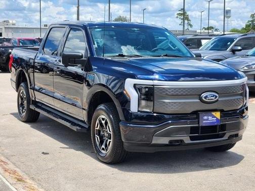 2023 Ford F-150 Lightning XLT