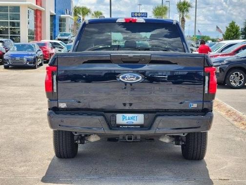 2023 Ford F-150 Lightning XLT