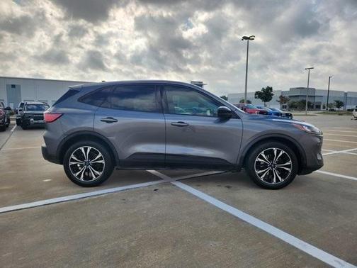 2021 Ford Escape SE