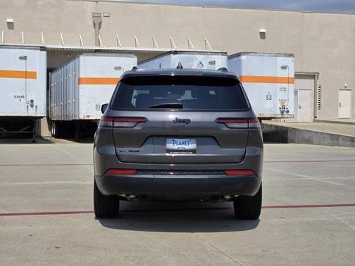 2021 Jeep Grand Cherokee L Laredo