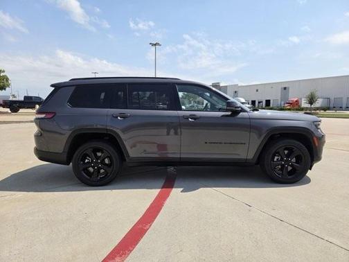 2021 Jeep Grand Cherokee L Laredo