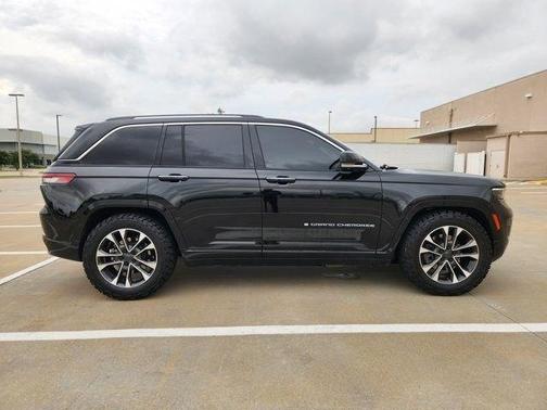 Diamond Black 2022 Jeep Grand Cherokee 4xe Overland