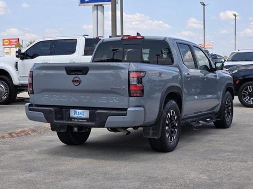 2022 Nissan Frontier PRO-X
