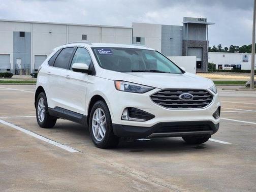 White Metallic 2022 Ford Edge SEL