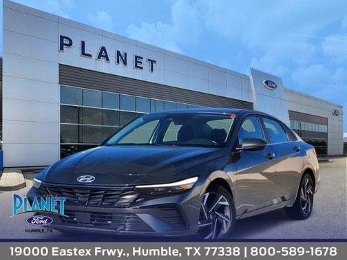 2025 Hyundai ELANTRA Limited