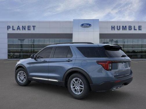 2025 Ford Explorer Active RWD
