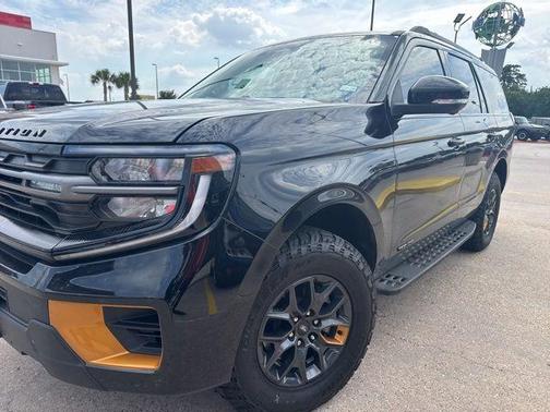 Black Metallic 2026 Ford Expedition Tremor