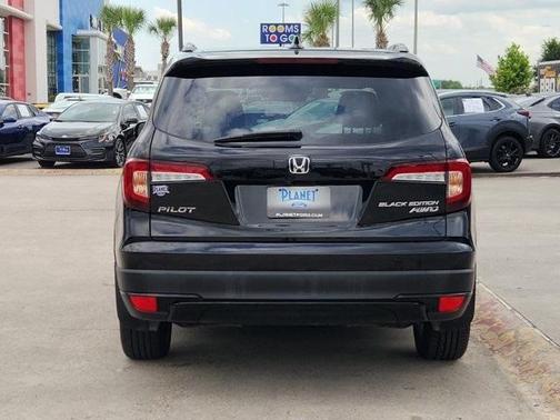 2022 Honda Pilot Black Edition