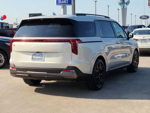 2025 Kia Carnival SX Prestige