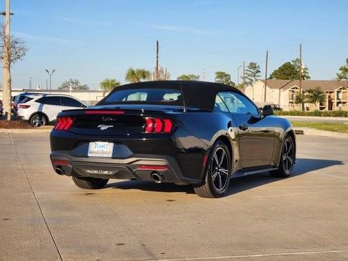 2025 Ford Mustang EcoBoost Premium