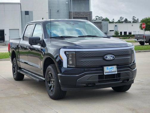 2025 Ford F-150 Lightning XLT