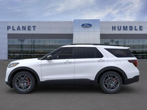 2025 Ford Explorer ST-Line RWD