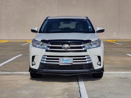 Blizzard Pearl 2019 Toyota Highlander XLE