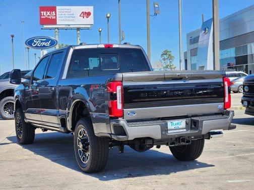 2025 Ford F-250 Platinum