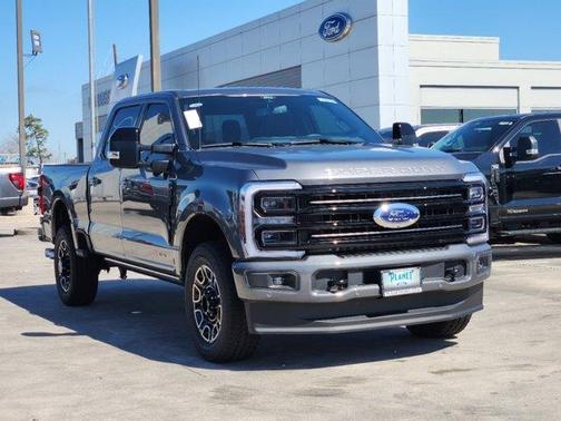 2025 Ford F-250 Platinum