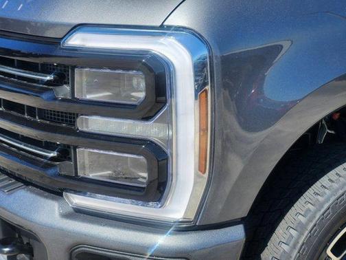 2025 Ford F-250 Platinum
