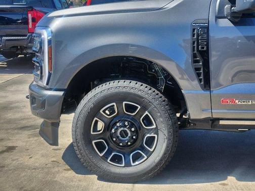 2025 Ford F-250 Platinum
