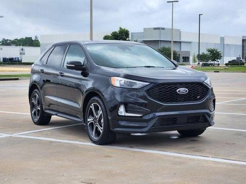 Black Metallic 2023 Ford Edge ST