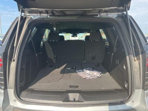 2025 Chevrolet Tahoe LS