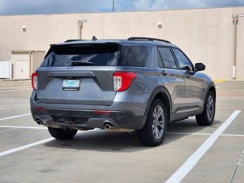 Gray Metallic 2021 Ford Explorer XLT
