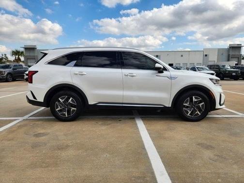 2022 Kia Sorento Hybrid S