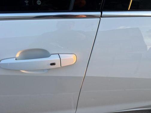 Summit White 2024 Chevrolet Malibu LT