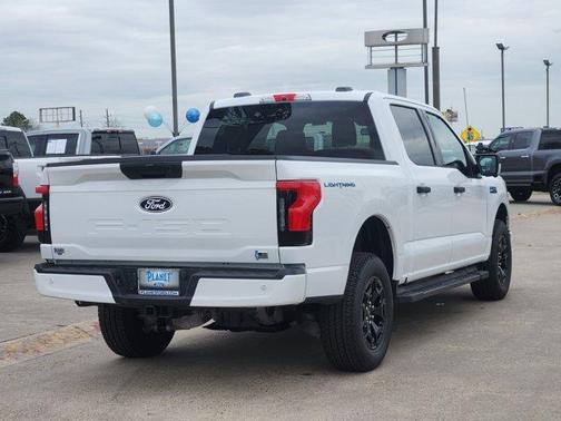 2025 Ford F-150 Lightning XLT