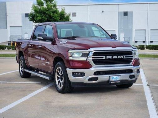 Delmonico Red Pearlcoat 2019 RAM 1500 Big Horn