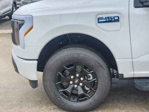 2025 Ford F-150 Lightning XLT