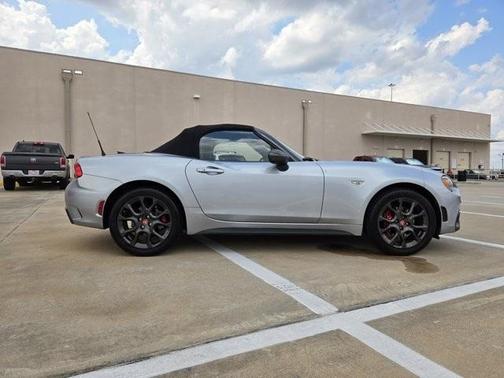 2018 FIAT 124 Spider Lusso