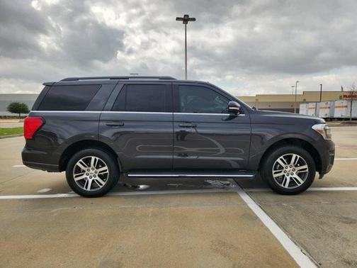 2022 Ford Expedition XLT
