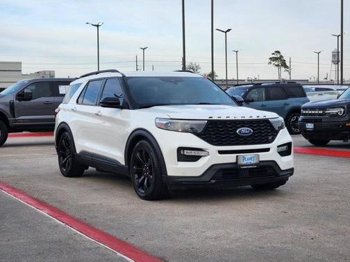 2021 Ford Explorer ST