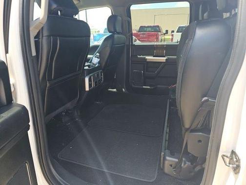 White Platinum Clearcoat Metallic 2018 Ford F-150 Lariat