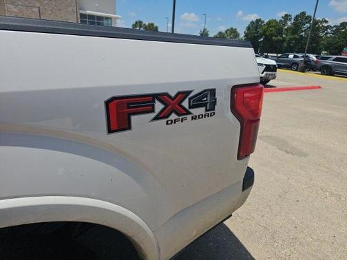 White Platinum Clearcoat Metallic 2018 Ford F-150 Lariat